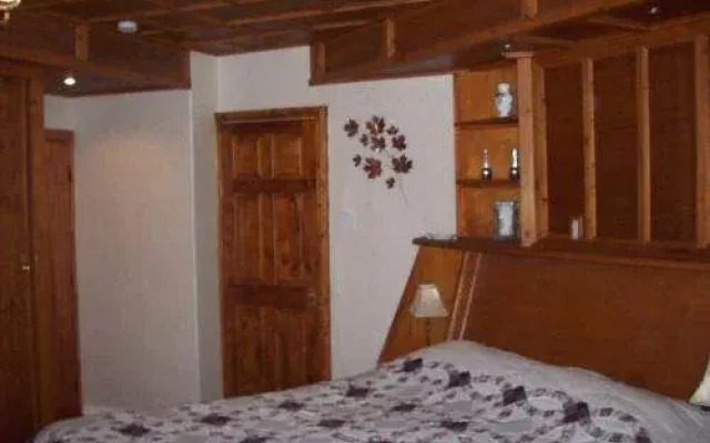 Maple Lodge