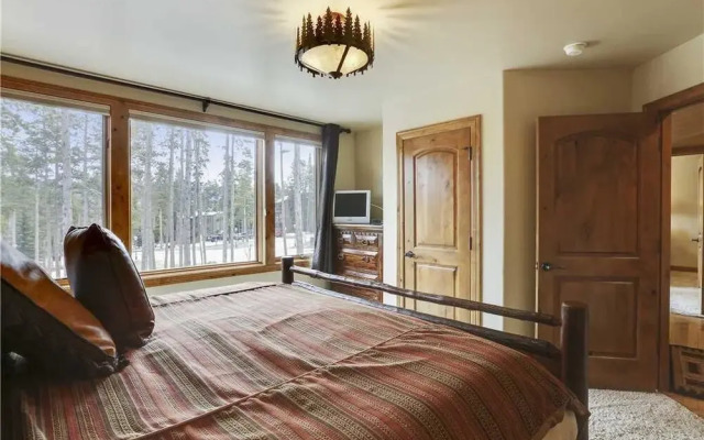 Tatonka Lodge House