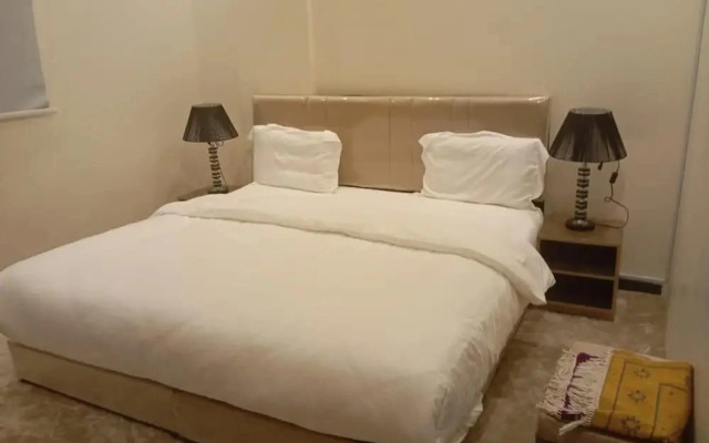 Quiet Rooms 4
