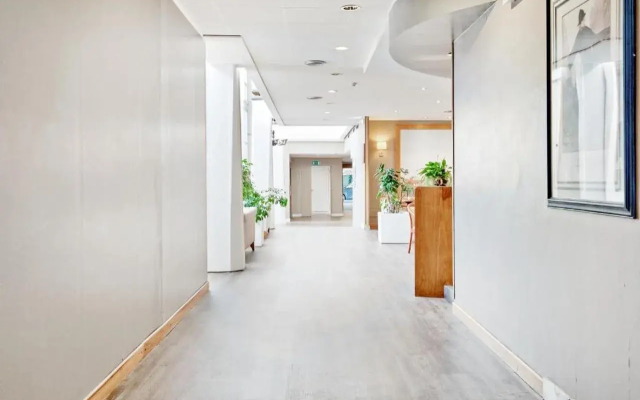 Отель Italiana Hotels Florence