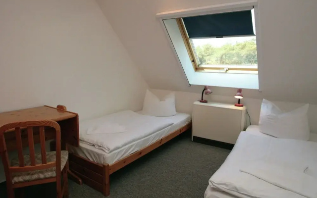 Spacious Holiday Home with Terrace in Dierhagen Strand