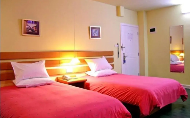 Home Inn (Kunming Jianshe Road)