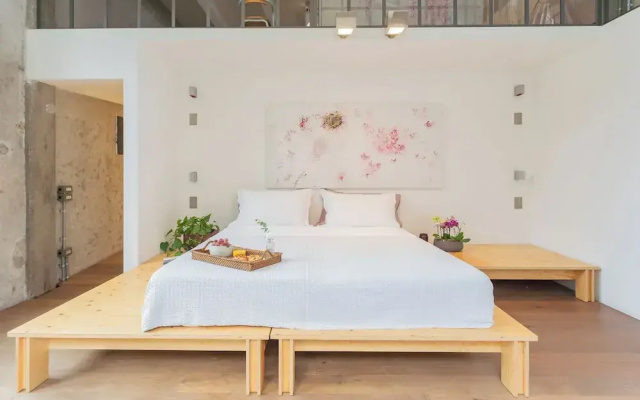 Design Loft With Private Parking by Rent all Como