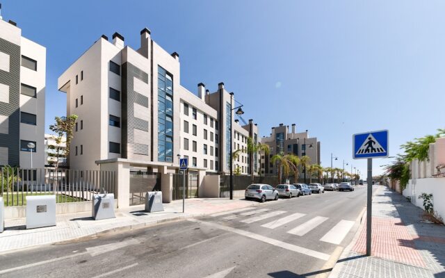 Отель Holidays2 Malaga Cizaña Испания, Торремолинос - отзывы, цены и фото номеров - забронировать отель Holidays2 Malaga Cizaña онлайн вид на фасад