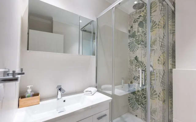 Thessaloniki Seaside Apartment A&B