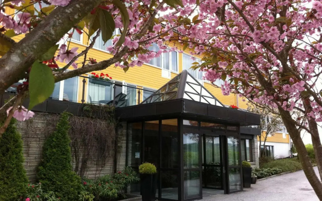 Alver Hotel AS