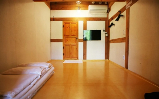 Jeonju Gaeunchae Pension 2