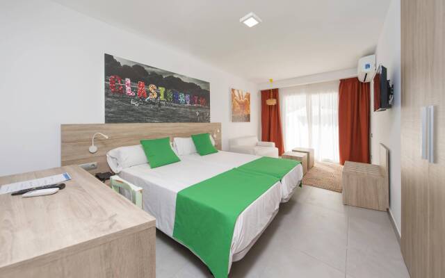 Hotel Playasol Bossa Flow - Adults Only вид на фасад