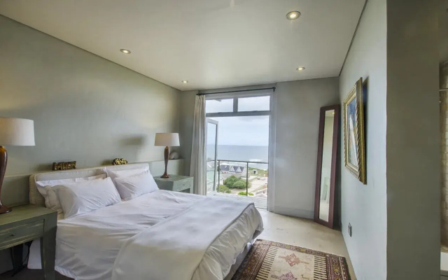 10 Elf Beach House