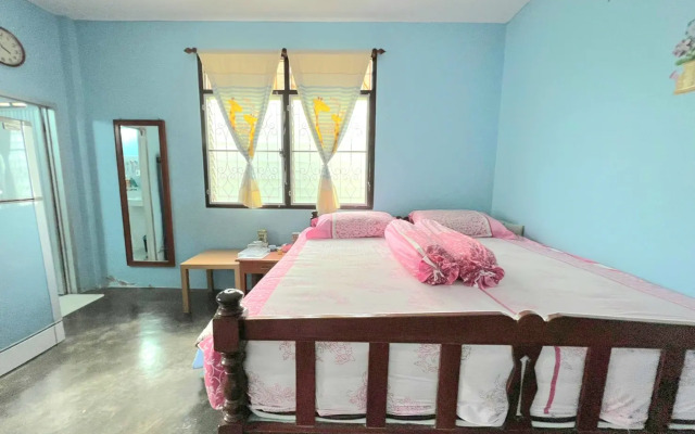 Baan Bonsuan Hill Guesthouse By Zuzu