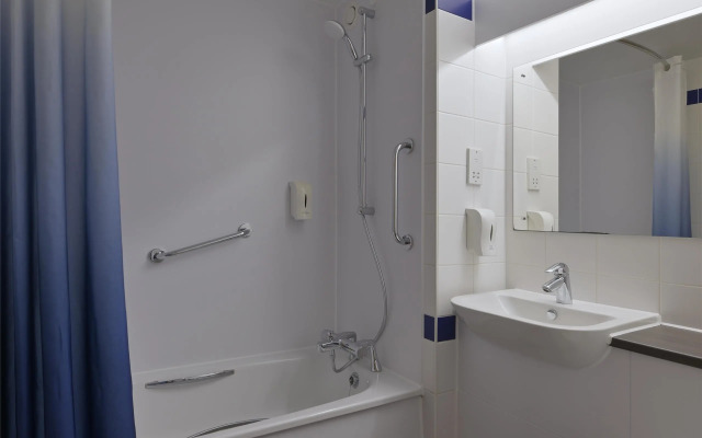 Travelodge Liverpool Docks