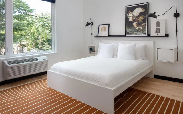 4003 Chestnut | 2E