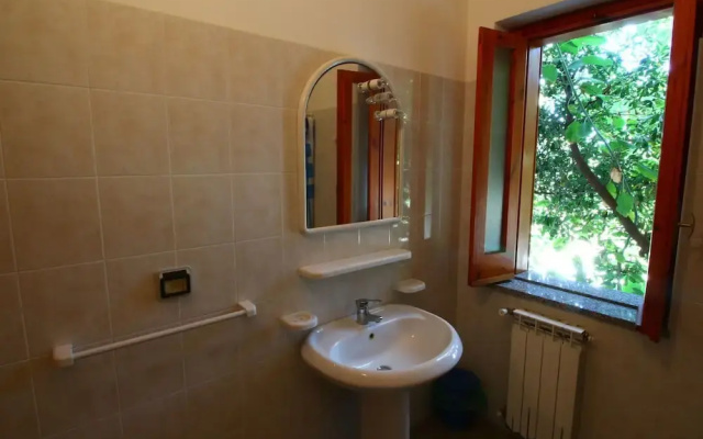 Beautiful Holiday Home in Ricadi Near Beach