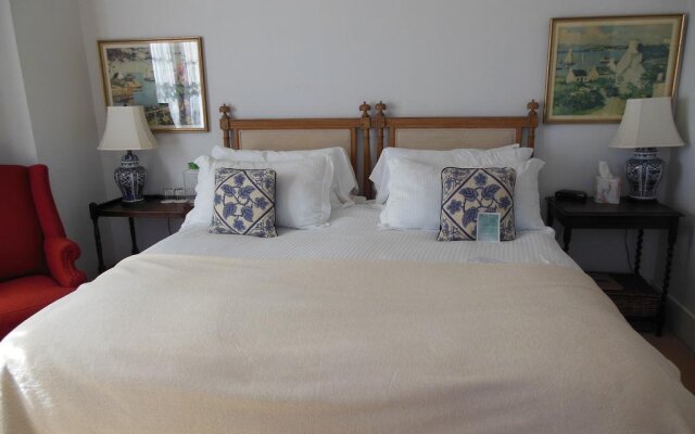 Отель The Country House Inn комната для гостей
