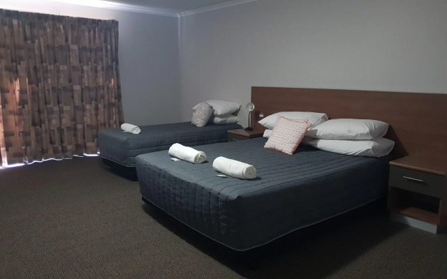 Coro Club Motel