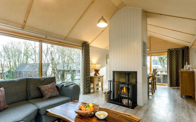 Lodge 16