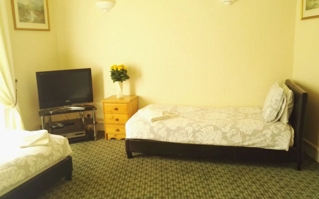 Victoria Hotel