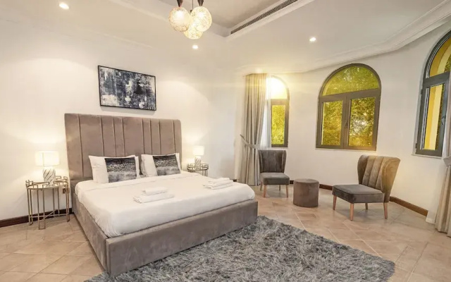 LUX Holiday Home - Frond P 1