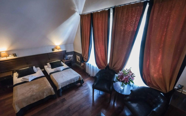 Hotel Holland House Old Town