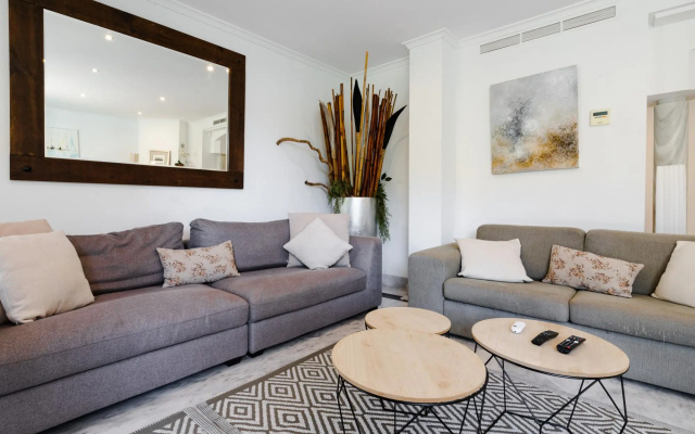 White Pearl Beach Elviria H1