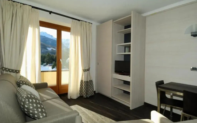 Hotel Bucaneve