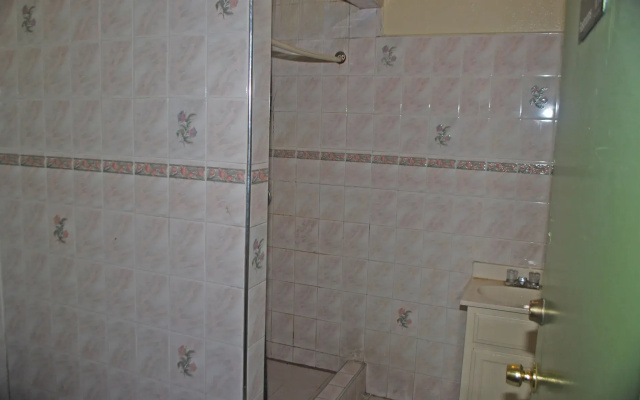 Antonio Hotel