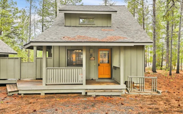 Otter 8 3 Bedroom Home