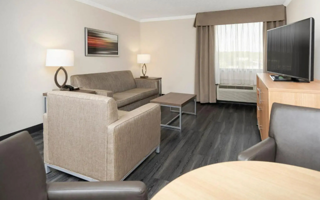 Holiday Inn Greenville by IHG