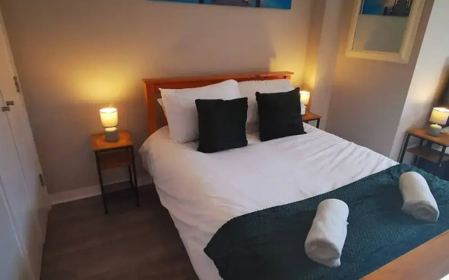2BR Spacious City Centre Apartment