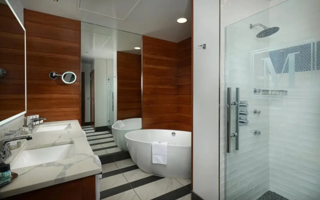 The Merrill Hotel, Muscatine, a Tribute Portfolio Hotel