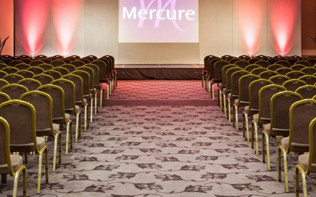 Mercure Maidstone Great Danes Hotel 2