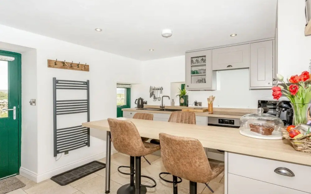 Pogles Wood Cottage