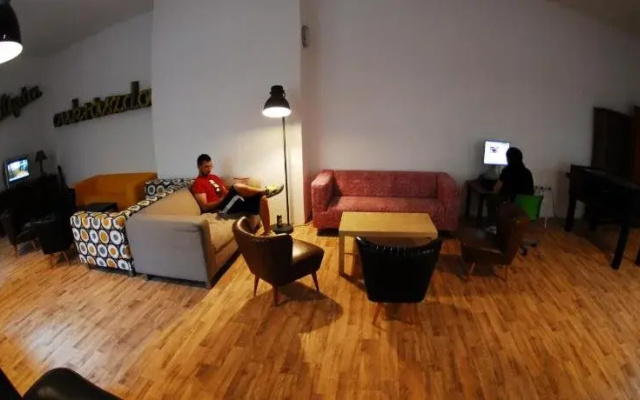 Mandarin Hostel