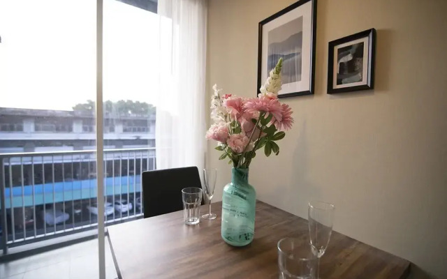 Near BK University Quiet Condo in Rama4 bkb130