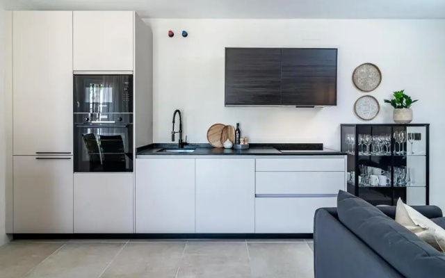 LNM17- 2 bedroom next to Puerto Banus