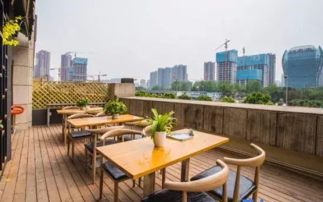Yimuyiju Hotel (Wanxiang City Railway East Station Branch)