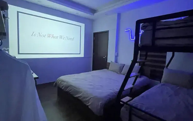 X-Stay Thư Trung