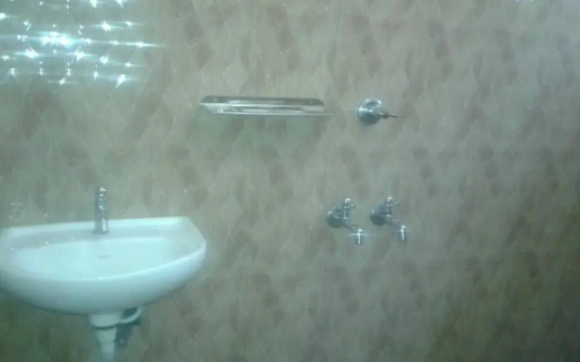 Single Room Non Ac Accommodation In A Home Stay
