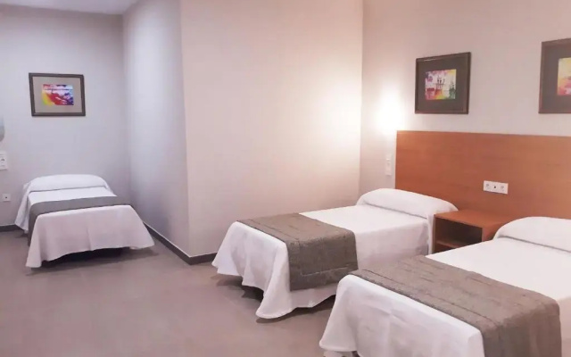 Hostal Montemayor