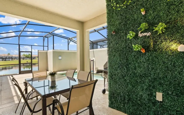 Upstay: Family-friendly 4BR Townhouse w Pool & BBQ