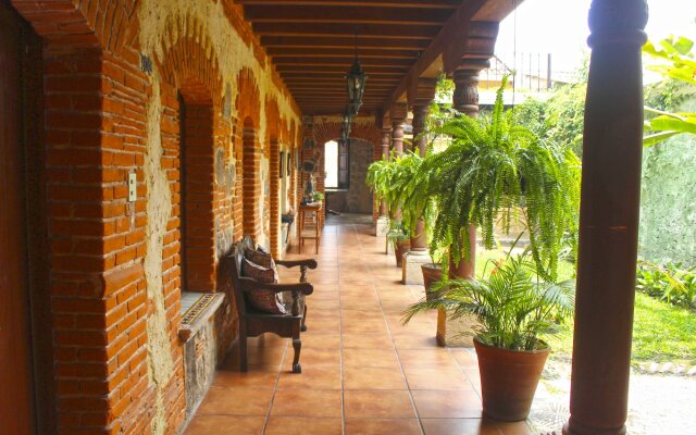 Naif Boutique Hotel & Gallery in Antigua Guatemala, Guatemala from 101$, photos, reviews - zenhotels.com hotel front
