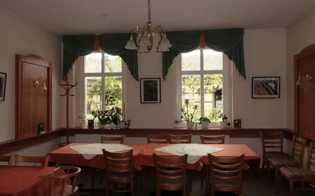 Flämingrose Café Pension Restaurant
