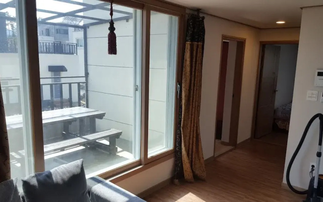 D1 House