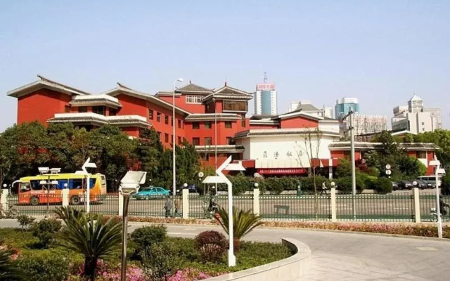 Yonggang Hotel