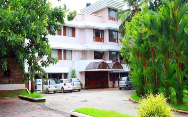 Hotel Highway Garden