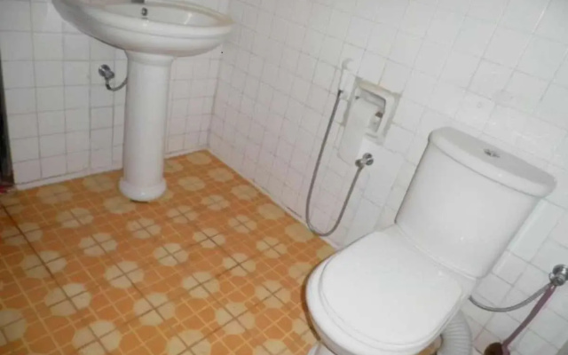Shahira Hotel