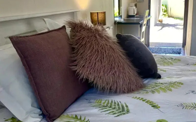 Dolphin Circle B&B
