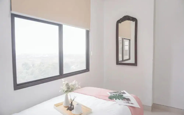 Comfy And Homey 2Br Transpark Cibubur Apartment