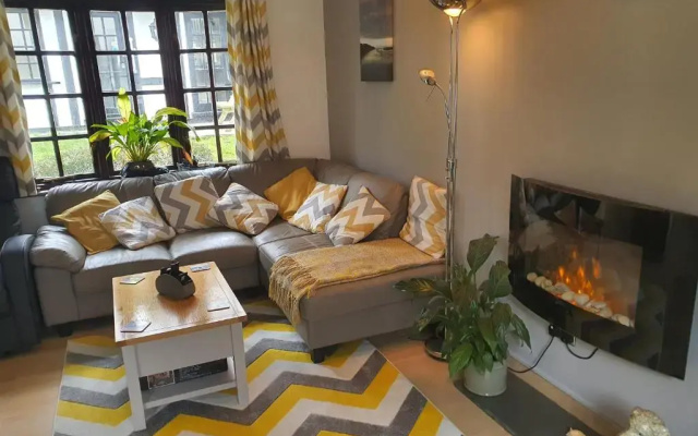 20 Tudor Court " Four Star AA accommodation"