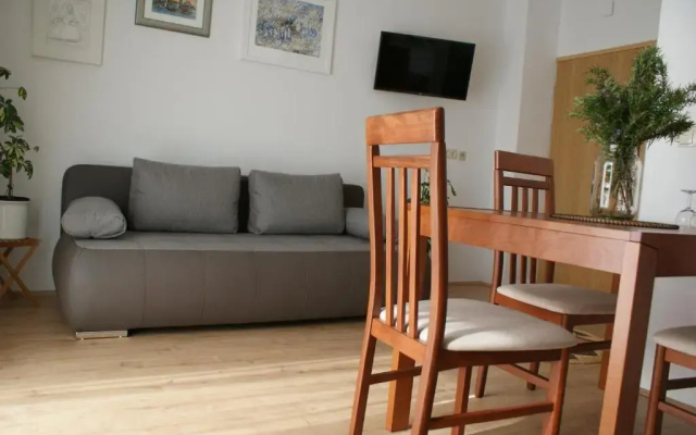 K&M Apartments